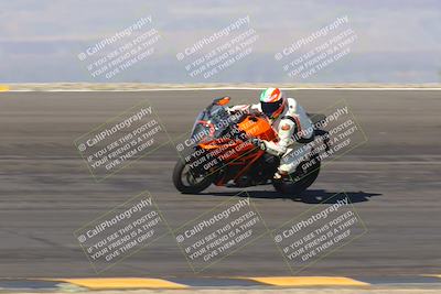 media/Nov-06-2023-Moto Forza (Mon) [[ce023d0744]]/4-Beginner Group/Session 2 (Bowl Tight Speed)/